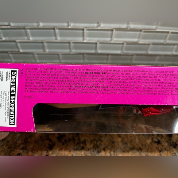 1996 25th Anniversary Walt Disney World Barbie - Picture 5 of 7